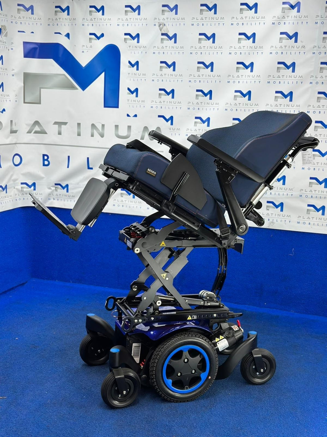 SUNRISE QUICKIE Q300 M 4MPH MOBILITY POWERCHAIR ELECTRIC WHEELCHAIR 1276