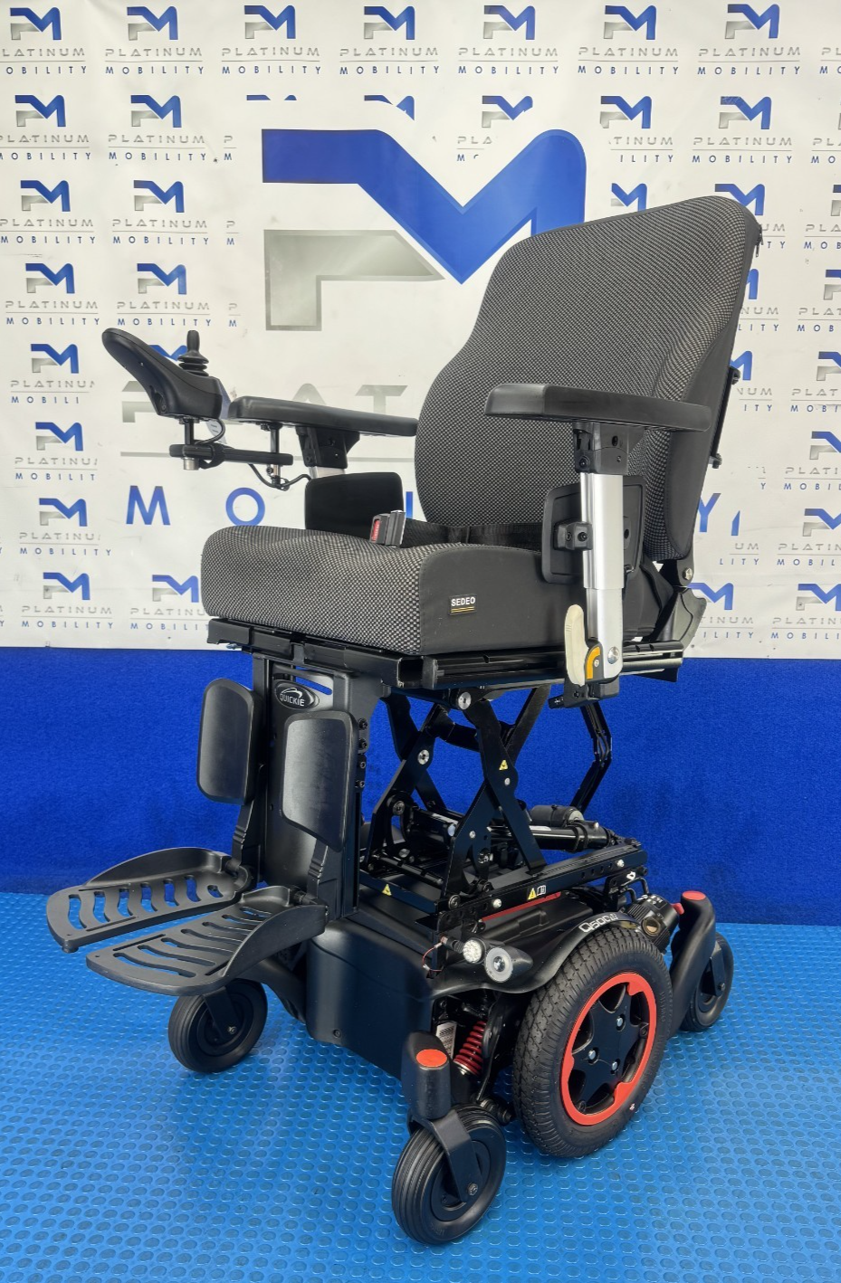 2025 Sunrise Quickie Q500 M Powerchair Rise & Tilt 6mph New Batteries 2471