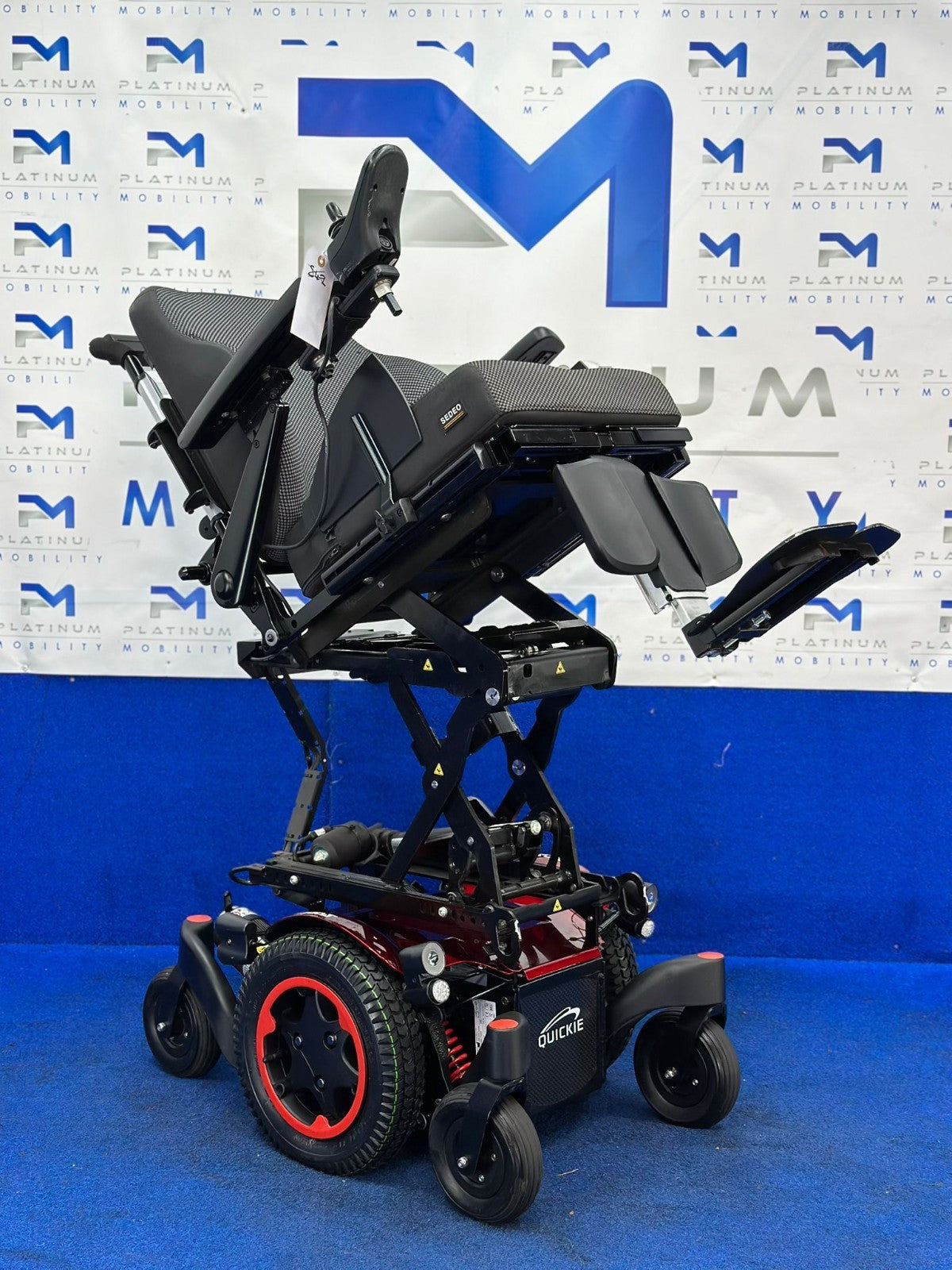 Quickie Q300 Mini Powerchair – 6mph Riser Electric Wheelchair by Sunrise (1778)