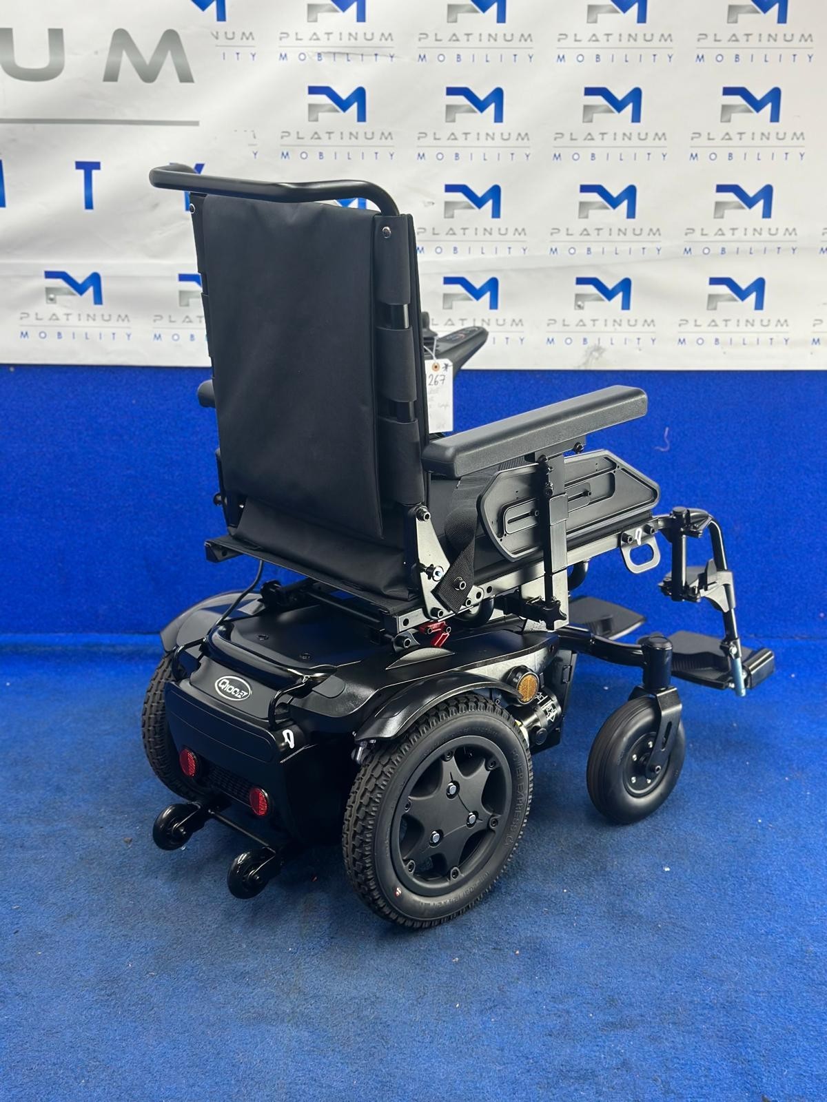 Quickie Q100R Powerchair – 4mph Small Electric Wheelchair by Sunrise (1267)