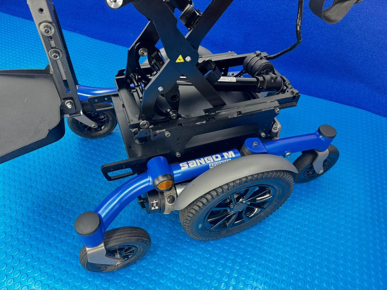 DIETZ SANGO ADVANCED M  6MPH ELECTRIC WHEELCHAIR POWERCHAIR 1653