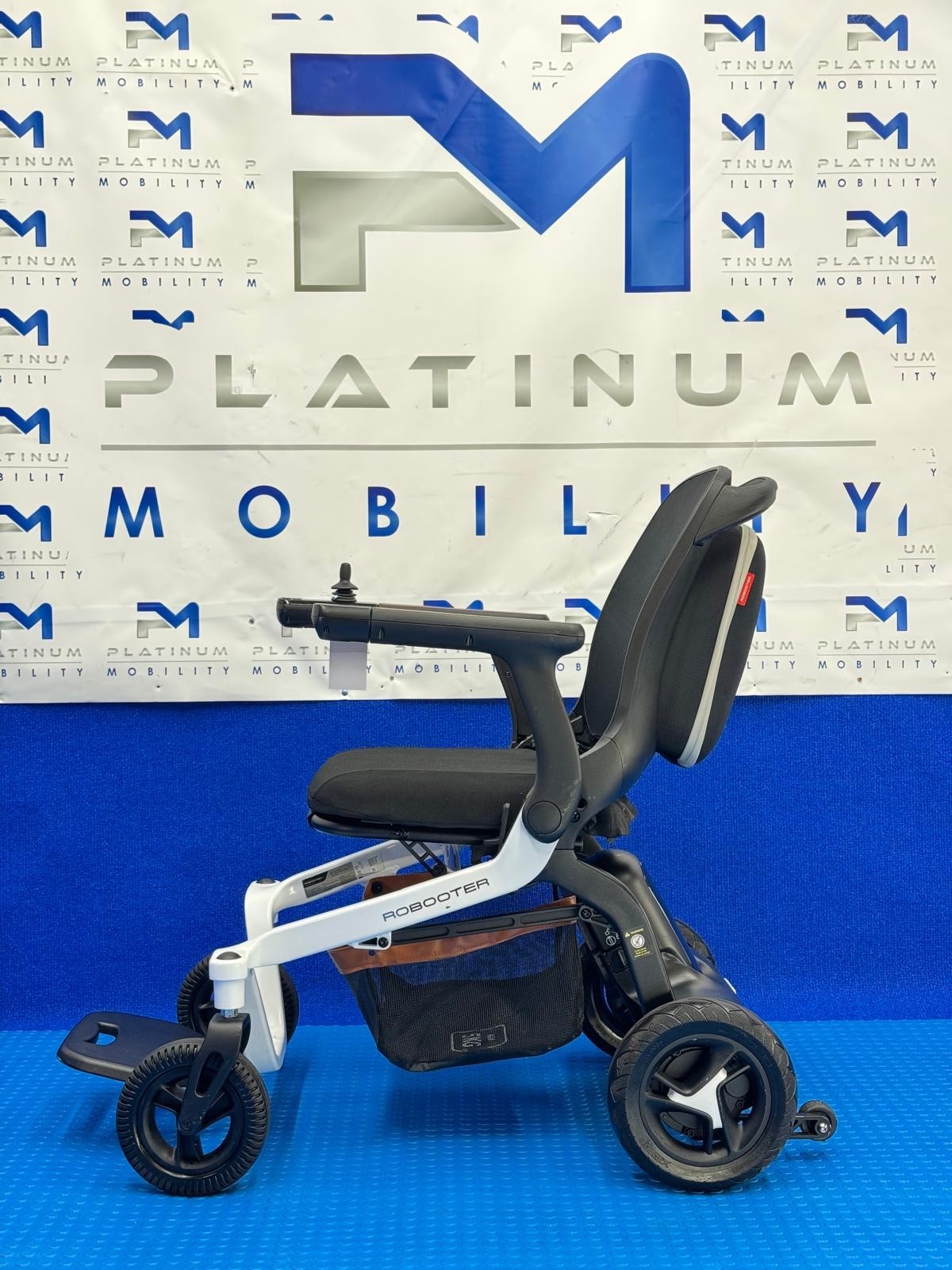 2024 Robooter E40 Folding Mobility Electric Wheelchair Remote 4mph 1832