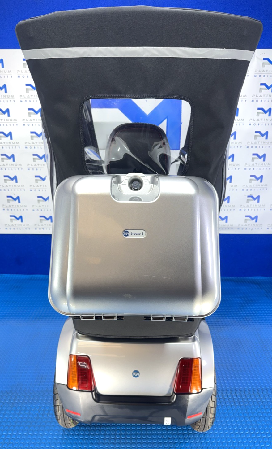 TGA Breeze S4 Canopy 8mph Mobility Scooter New Batteries Ref 2433