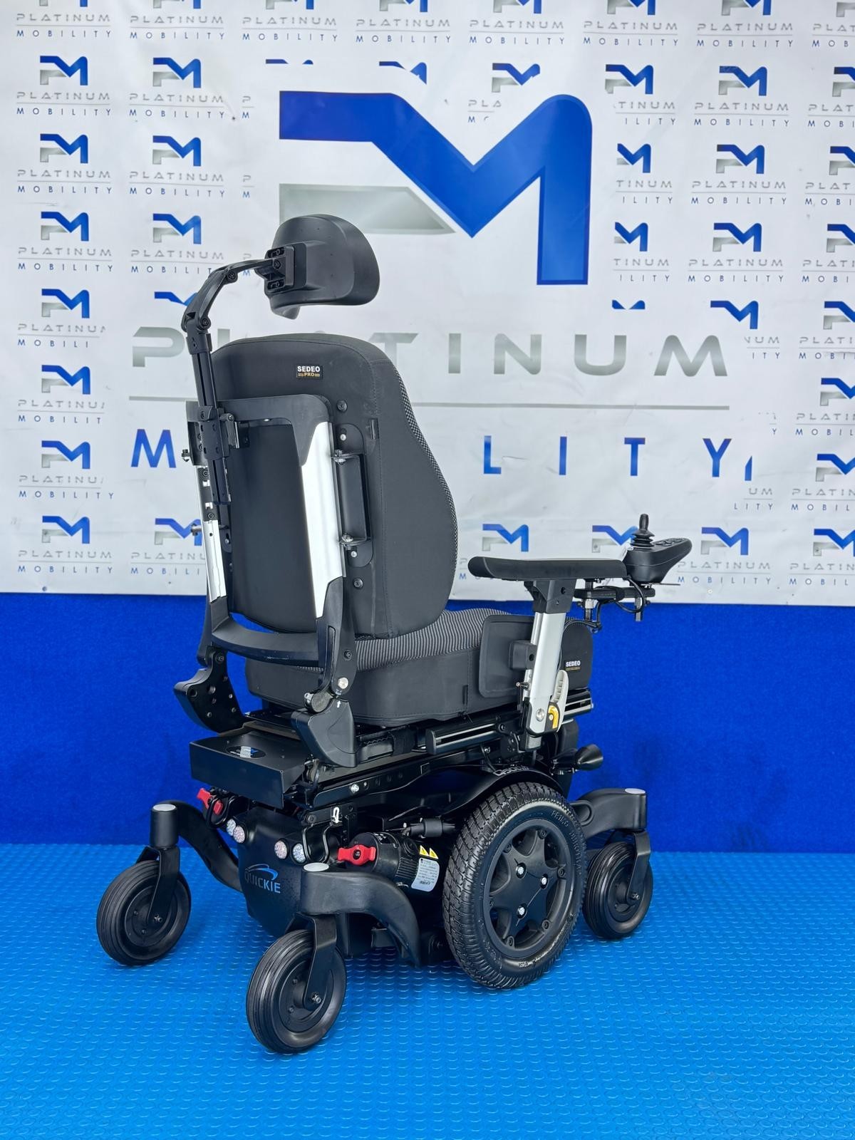 2025 Sunrise Quickie Q500 M Powerchair – 6mph Riser Electric Wheelchair (2236)