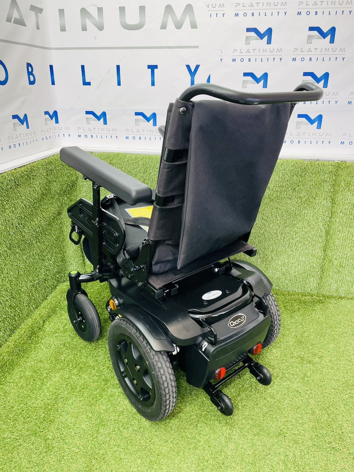Powerchair Quickie Q100R Compact Indoor Outdoor Sunrise Medical Comfy Mid Wheel