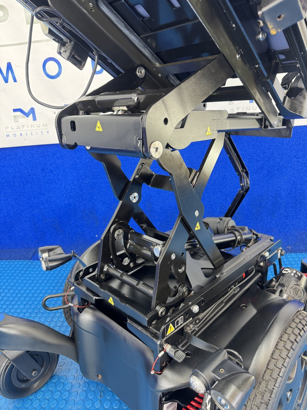 Sunrise Quickie Q500 M Powerchair – 6mph Riser & Tilt Electric Wheelchair 2976