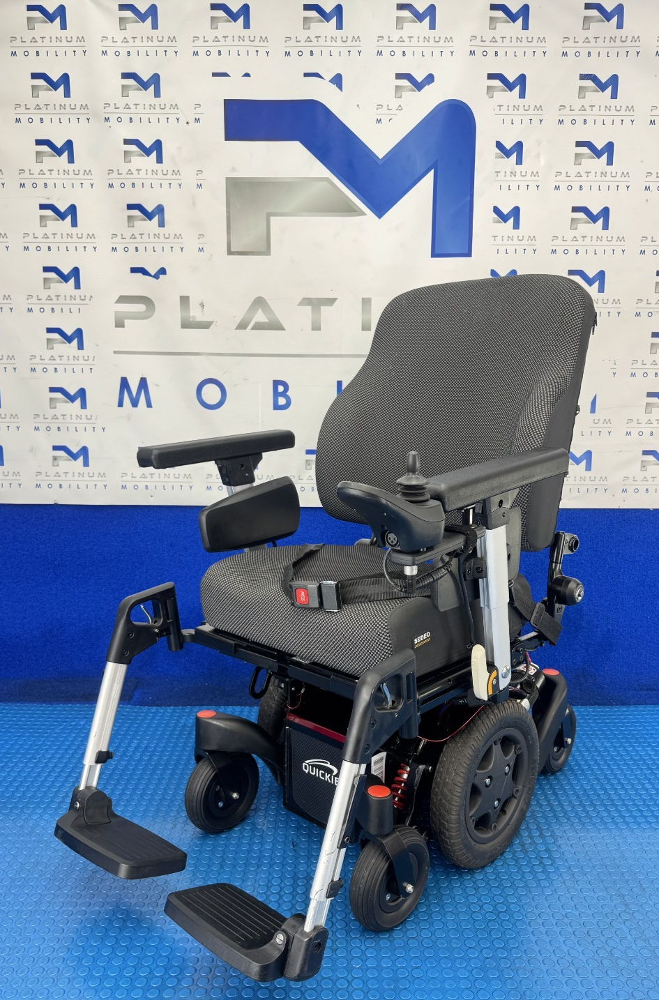 Sunrise Quickie Q300M Powerchair 4 mph Riser, Tilt Electric Wheelchair 2878