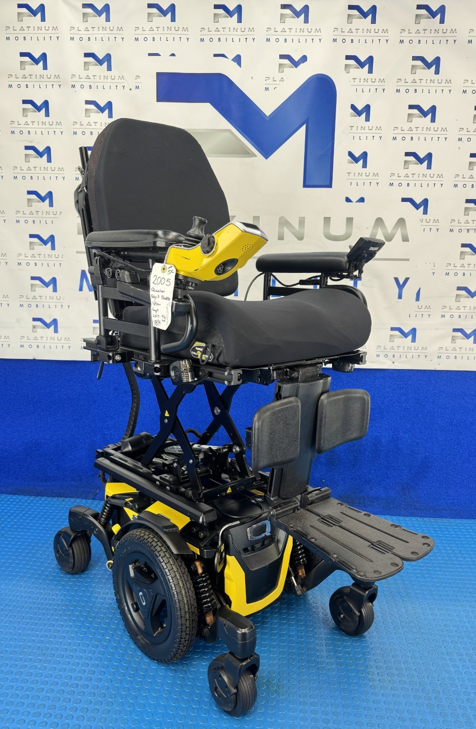 PRIDE QUANTUM EDGE 3 STRETTO i-LEVEL 6 MPH ELECTRIC MOBILITY POWERCHAIR 2005