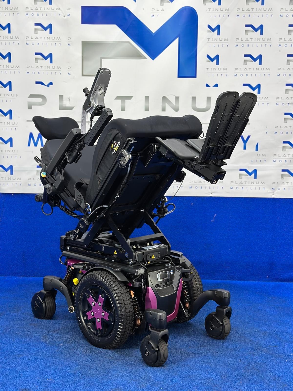 Quantum Edge 3 Stretto Powerchair – 6mph Narrow Electric Wheelchair (1779)