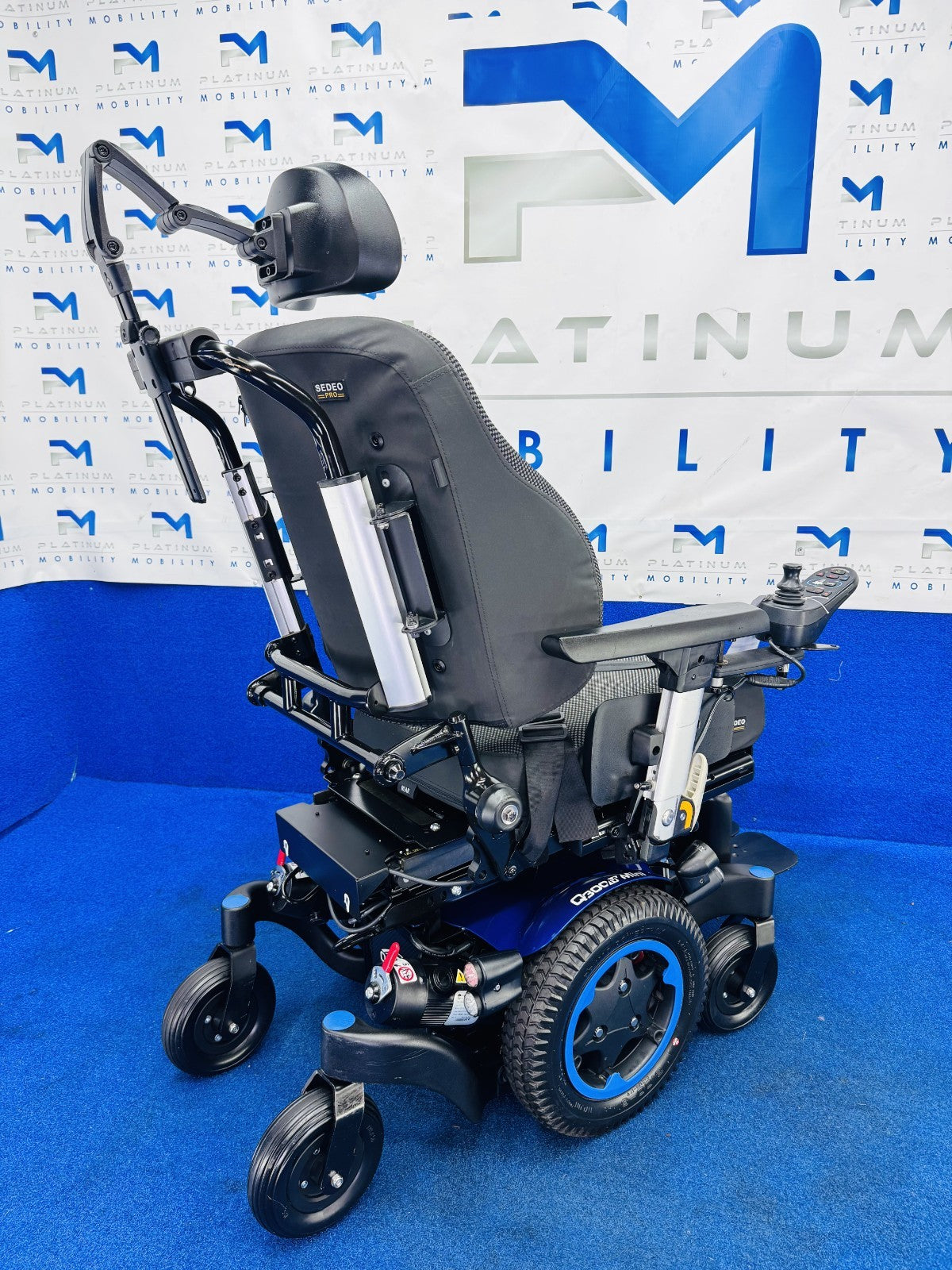Quickie Q300 Mini Powerchair – 6mph Riser Electric Wheelchair by Sunrise (1484)