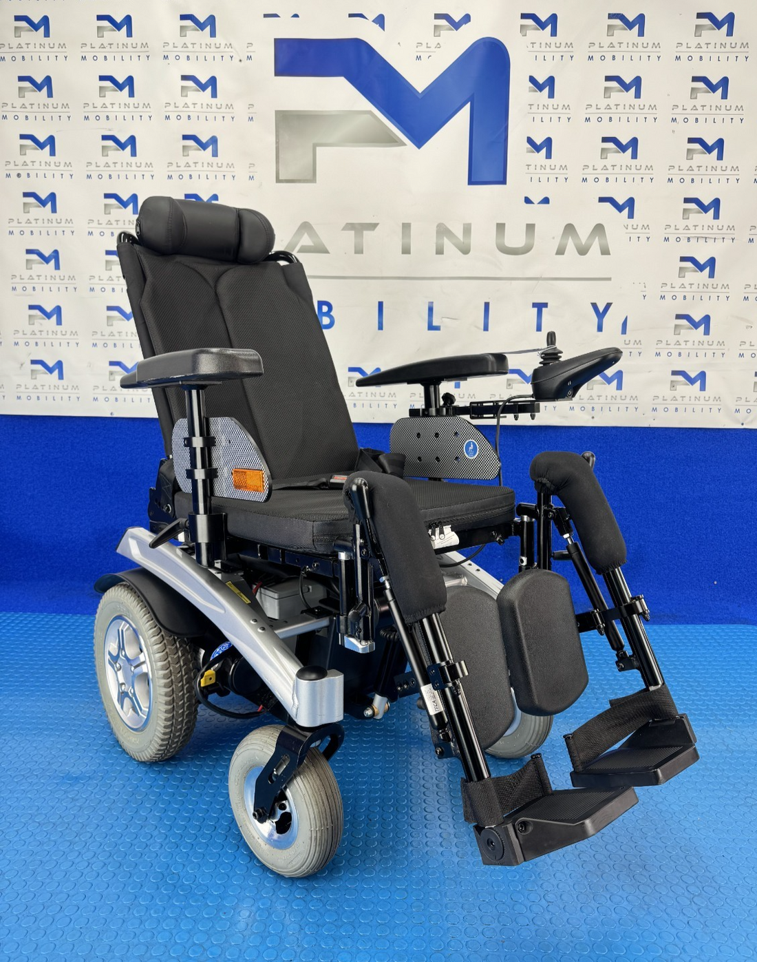 Pride Fusion Powerchair 4mph Electric Wheelchair Seat Tilt Mobility Scooter 2196