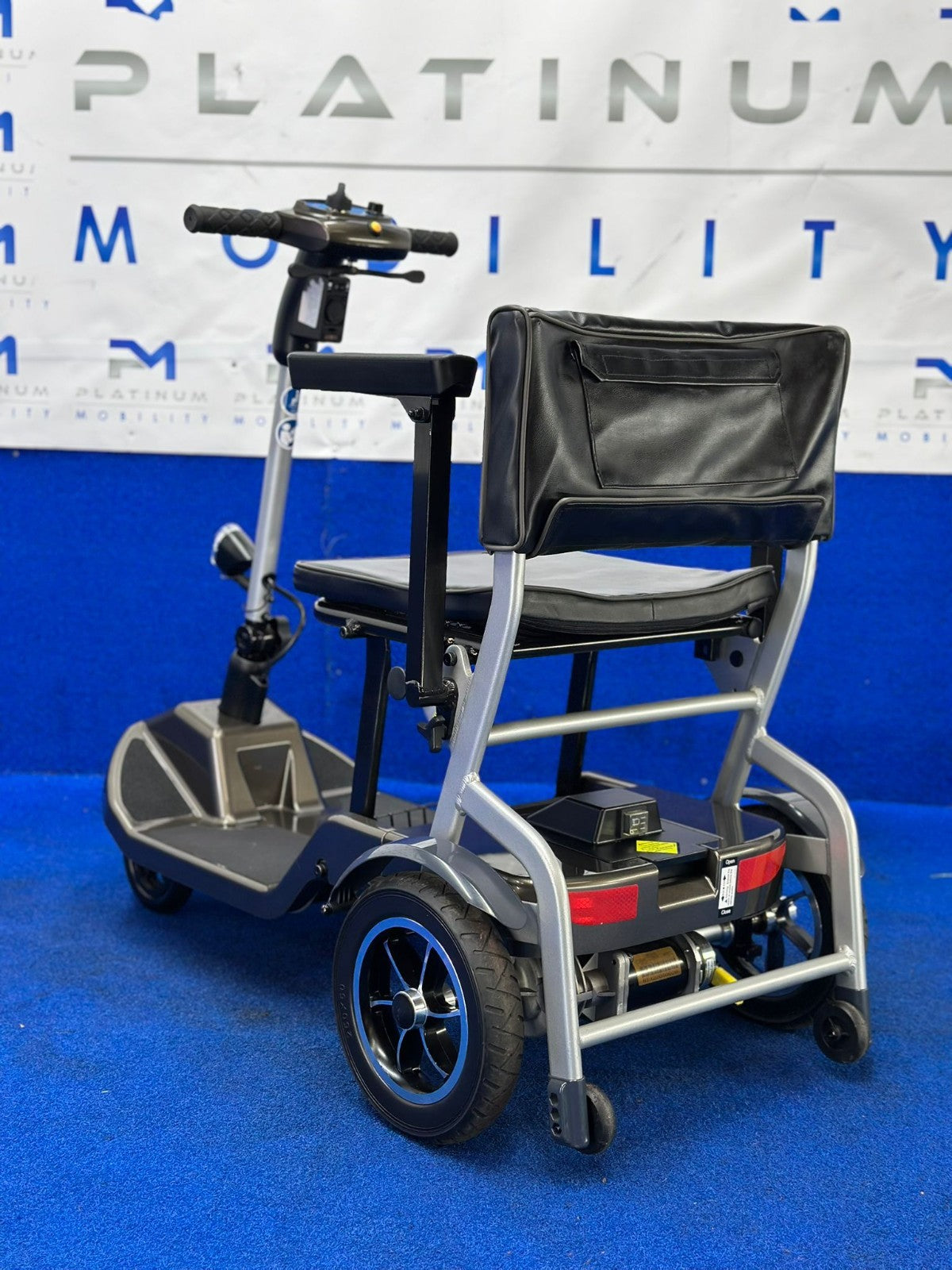 ONE REHAB QFOLD Mobility Scooter Light weight Folding scooter 17kg 4mph