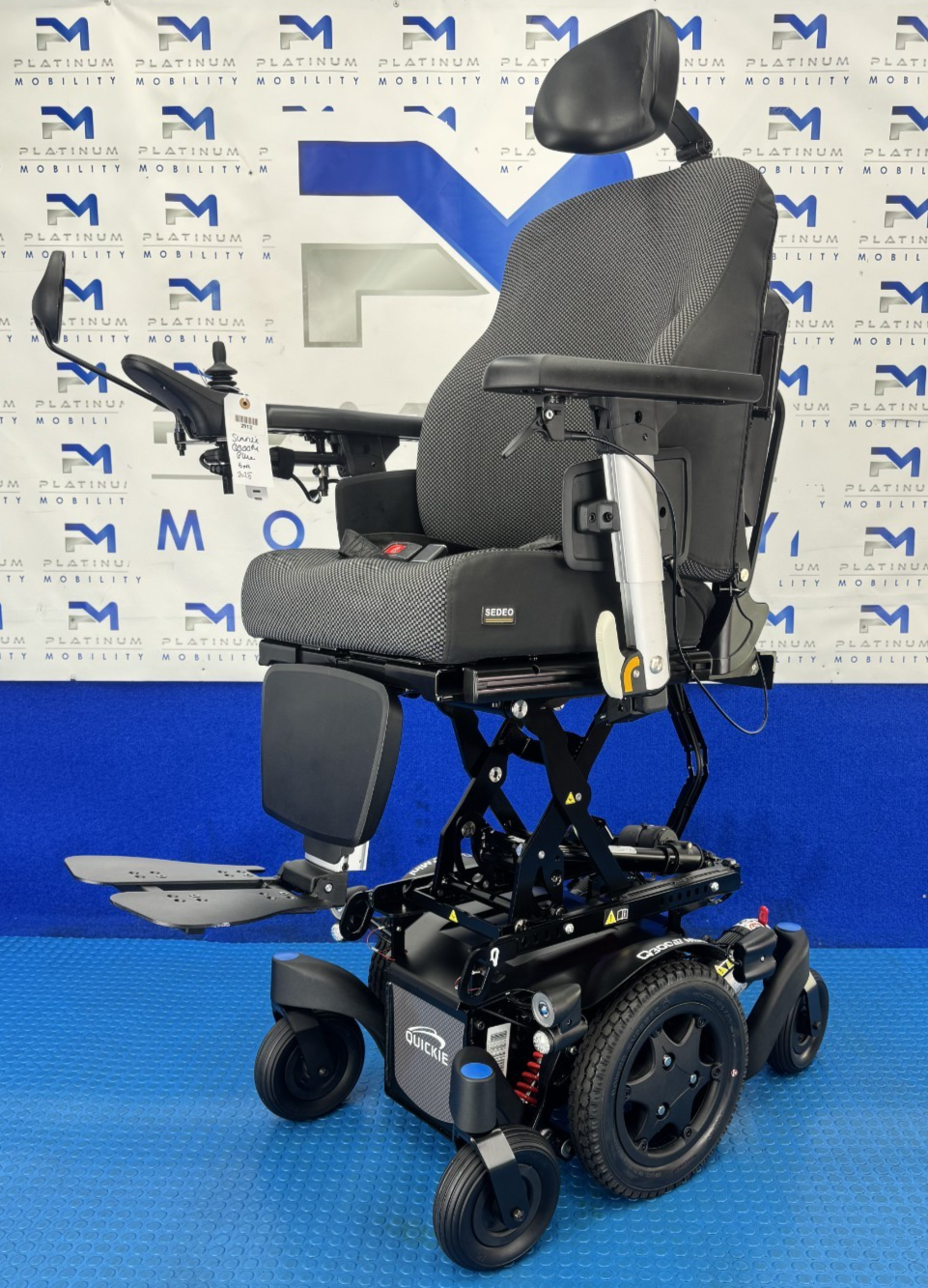 2025 Sunrise Quickie Q300M Powerchair 6 mph Riser, Tilt Electric Wheelchair 2912