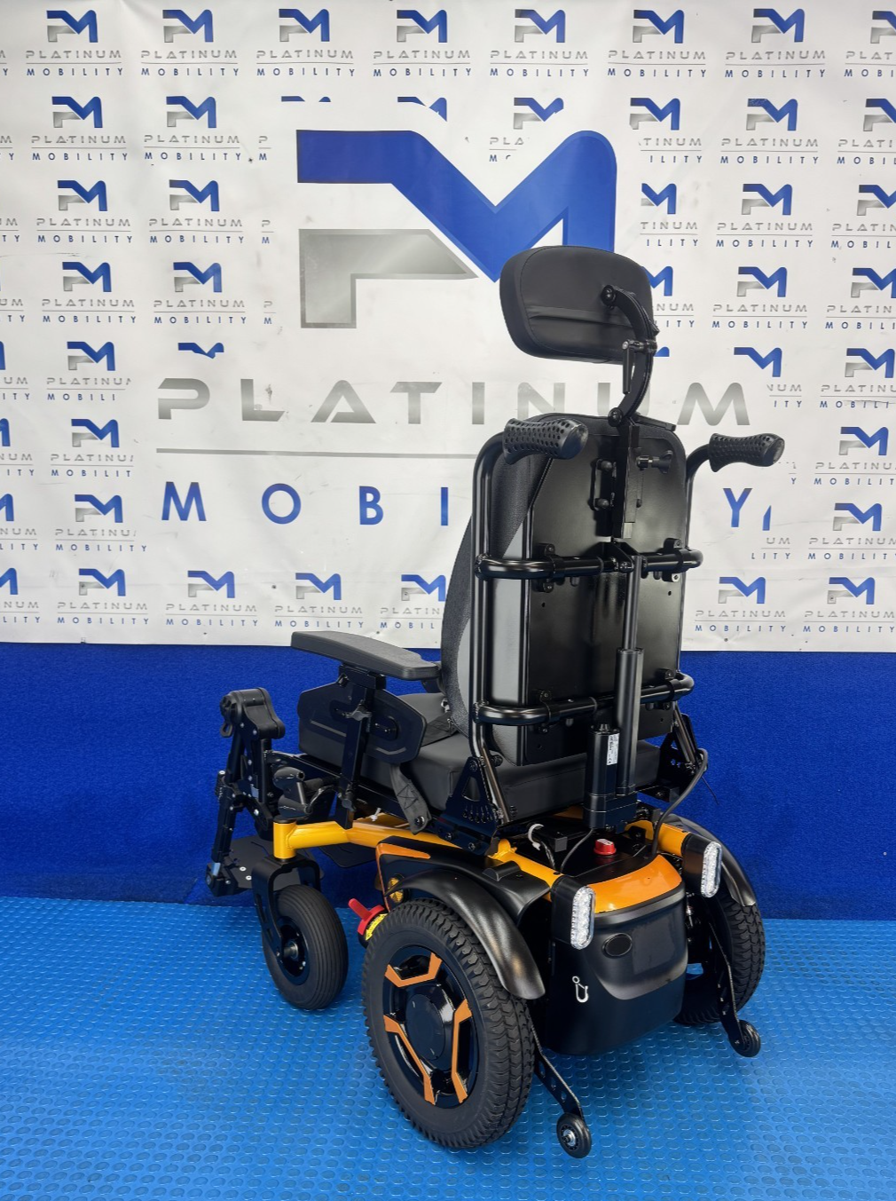 Roma Medical P400 Powerchair Electric Tilt & Recline New Batteries 4Mph 2499