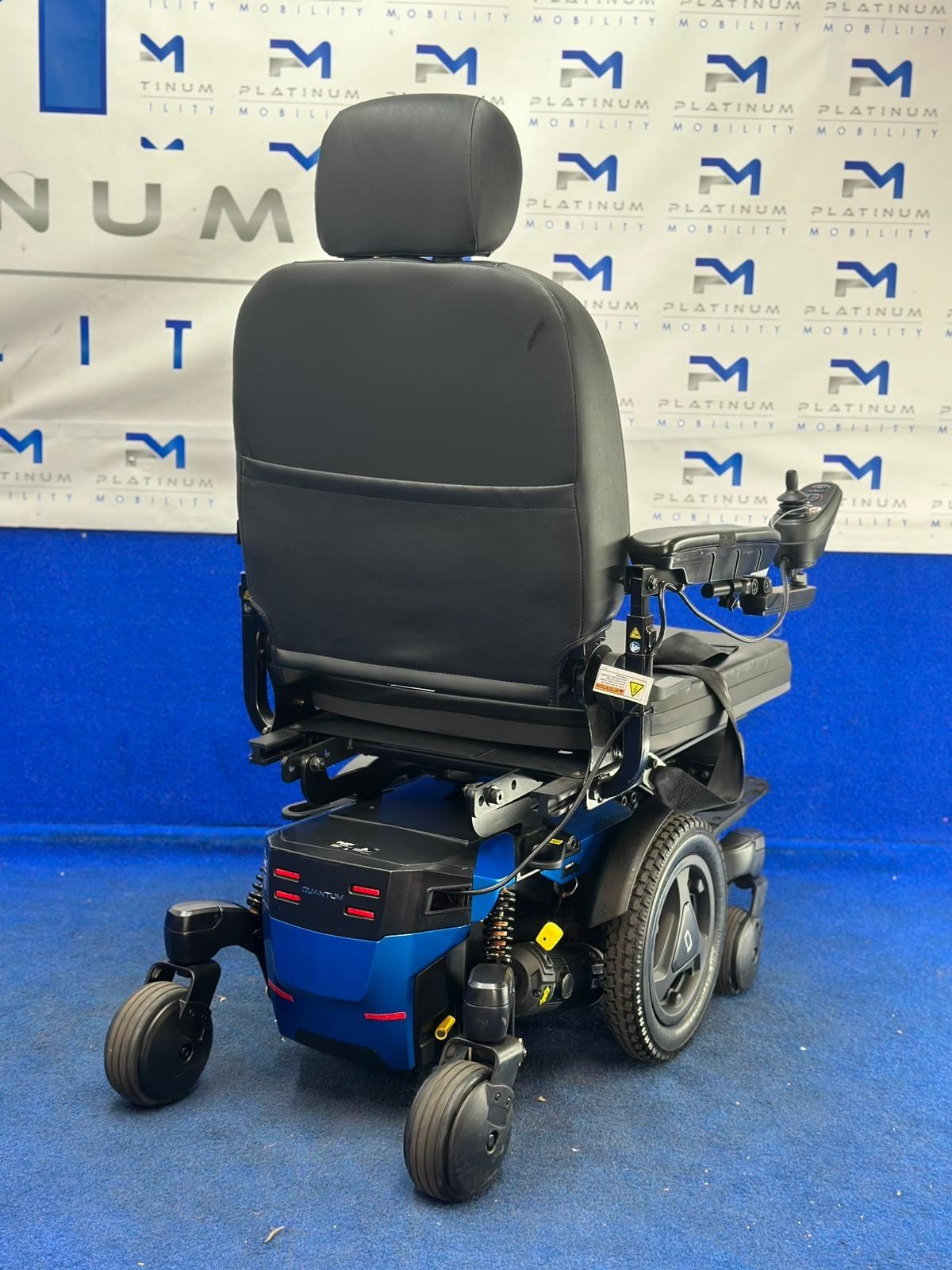 Quantum Edge 3 Stretto Powerchair – 4mph, Compact Electric Wheelchair (1248)
