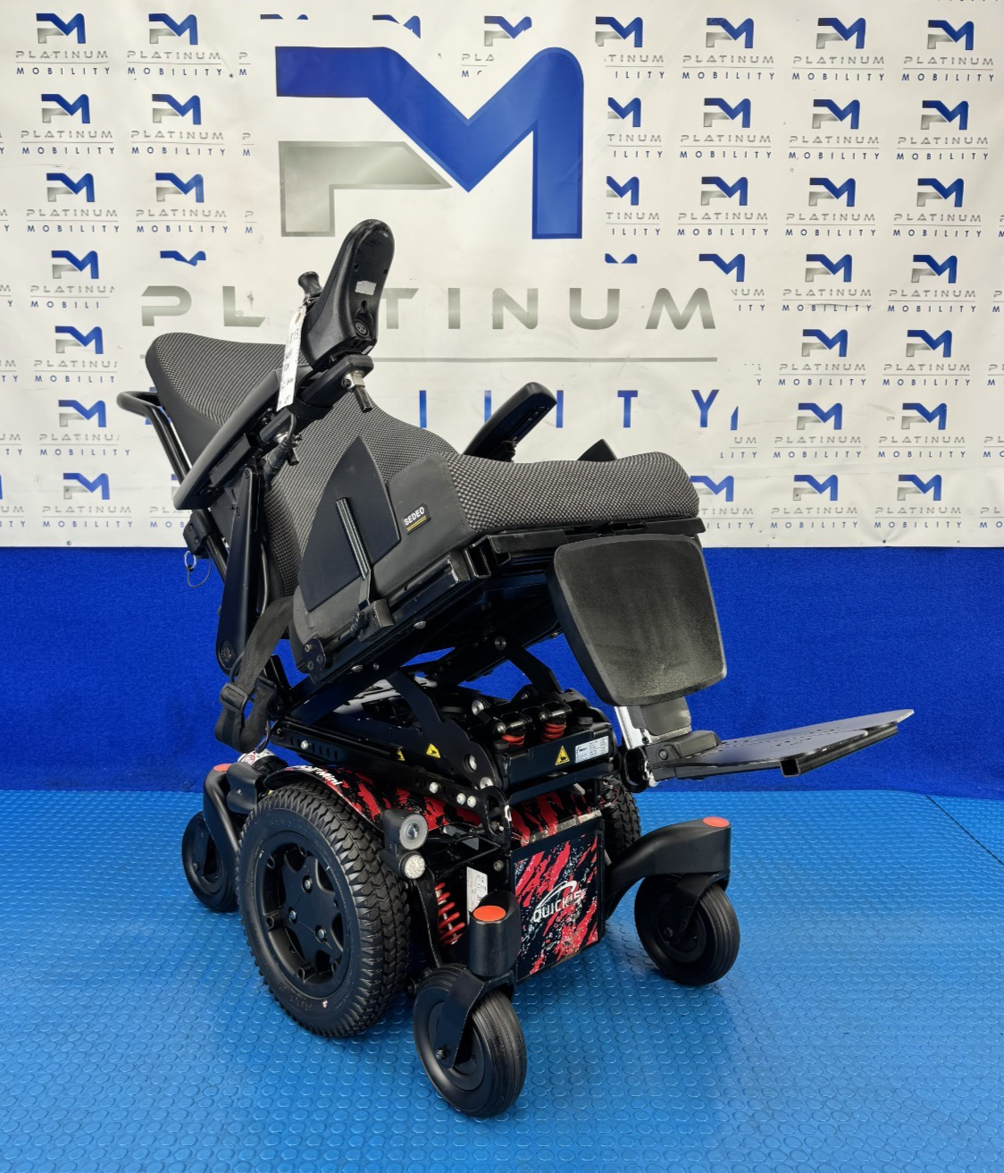 Sunrise Quickie Q300M Mini Powerchair 6 mph Riser Electric Wheelchair 1813