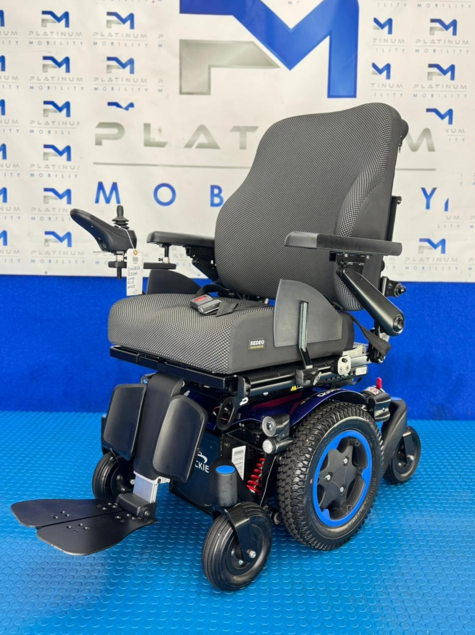Sunrise Quickie Q300 M Mini Powerchair 6 mph Riser Electric Wheelchair 2223