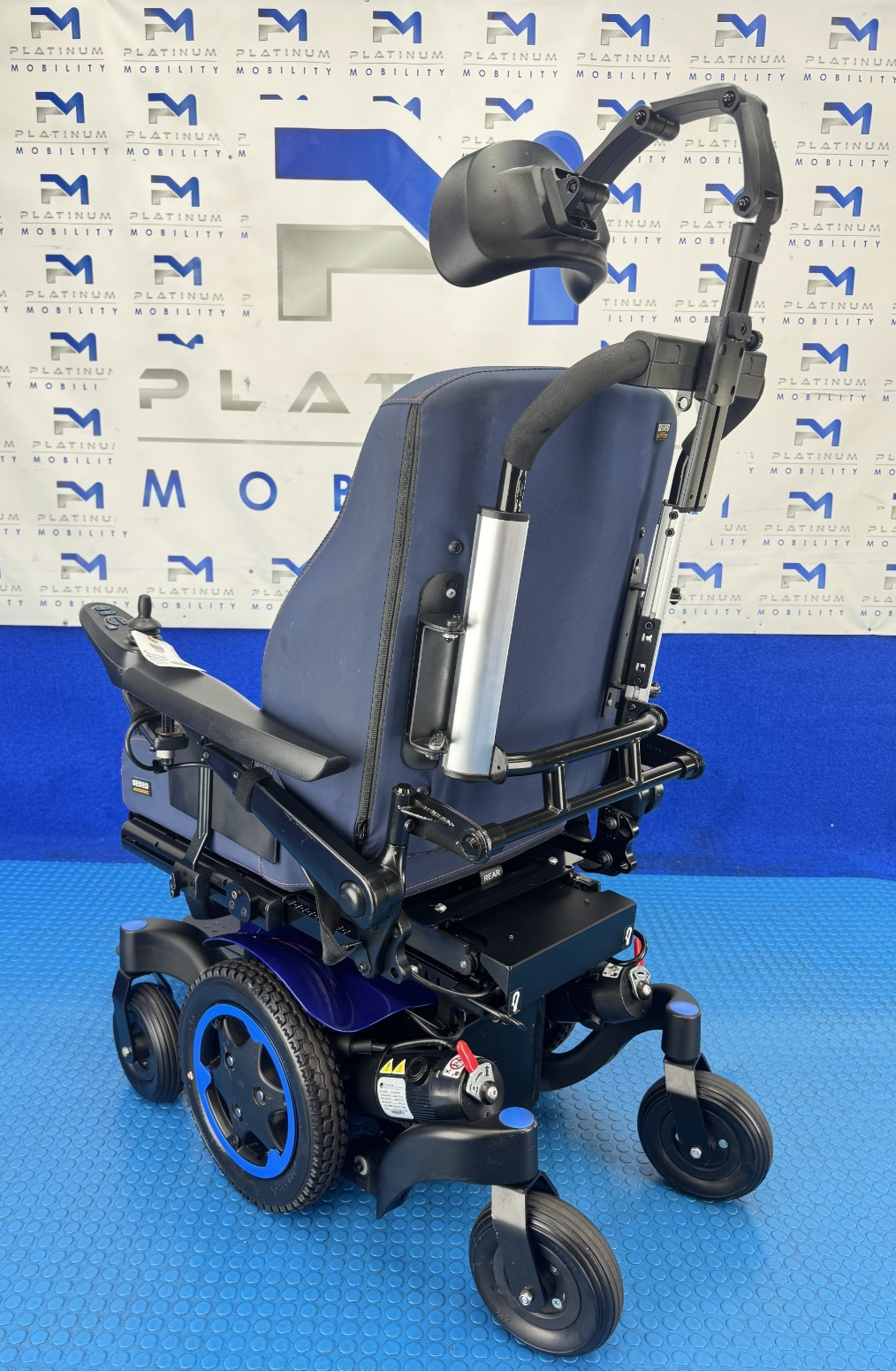 Sunrise Quickie Q300M Mini Powerchair 6 mph Riser Electric Wheelchair 2254