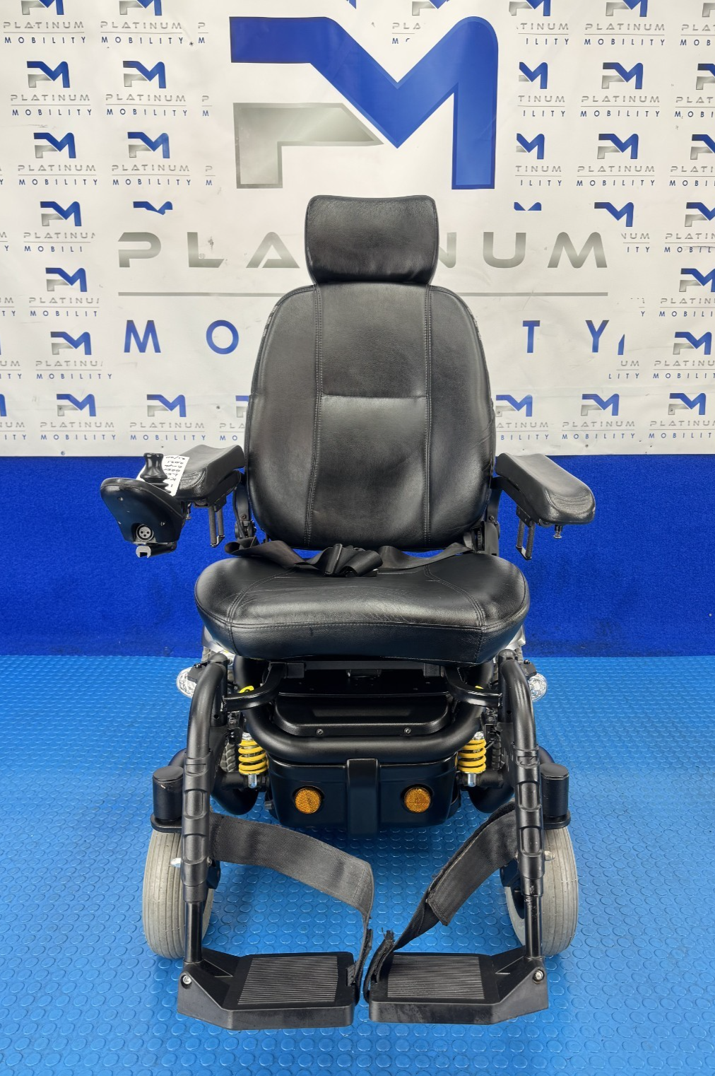 KARMA LEON 6MPH ELECTRIC POWERCHAIR | AIR TYRES | NEW BATTERIES 1527