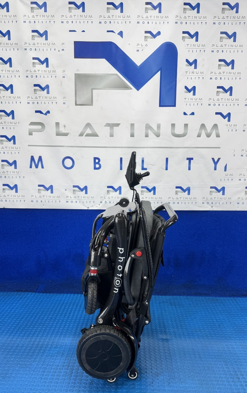 Motion Photon Powerchair Carbon Fibre Ultra Lightweight Powerchair 15.8kg 2564