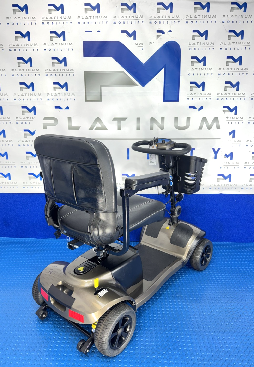 One Rehab Vantage Lightweight Mobility Scooter 4MPH Portable 4043