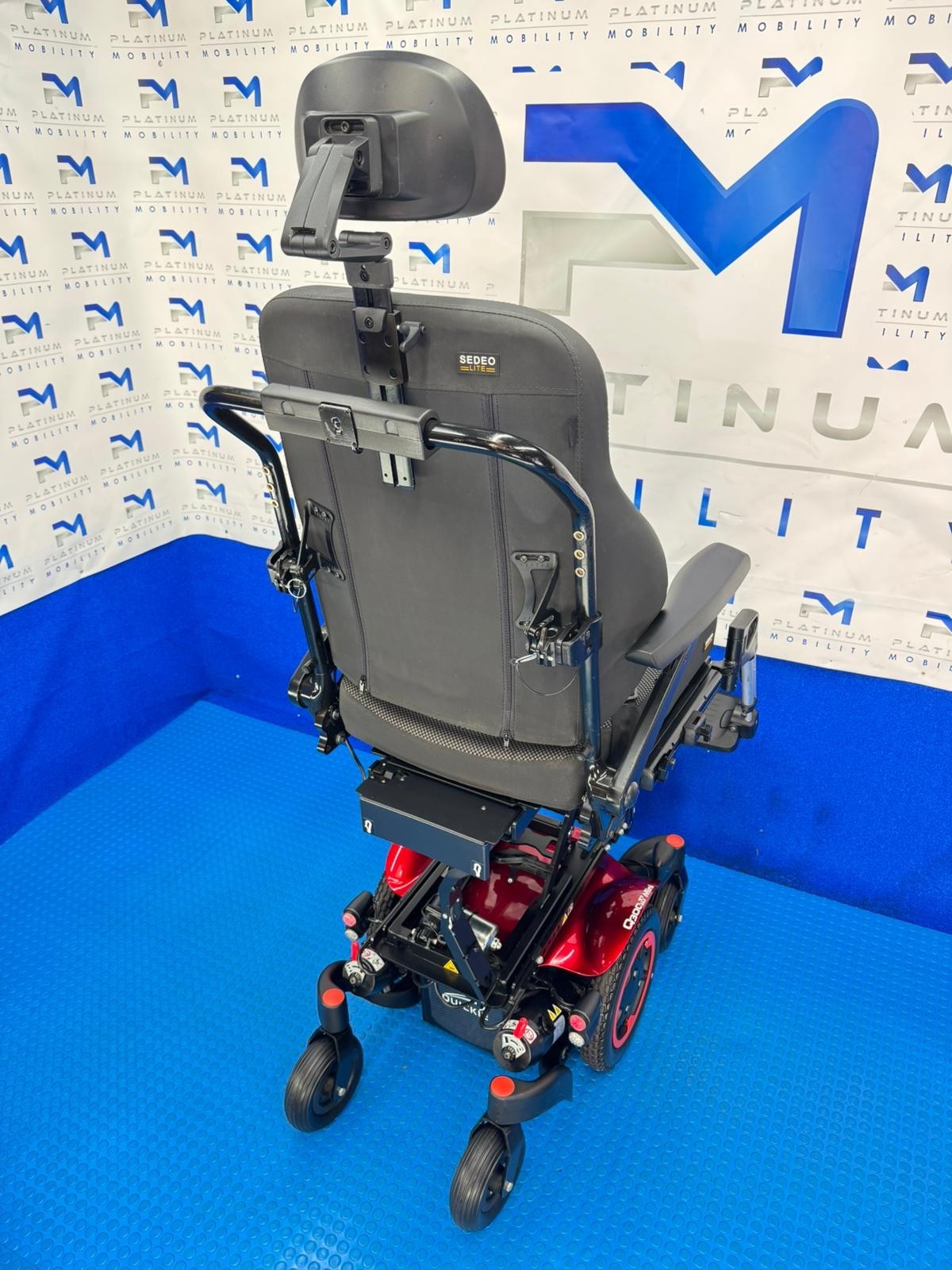 2025 Sunrise Quickie Q300M Mini Powerchair 4 mph Riser Electric Wheelchair 2165