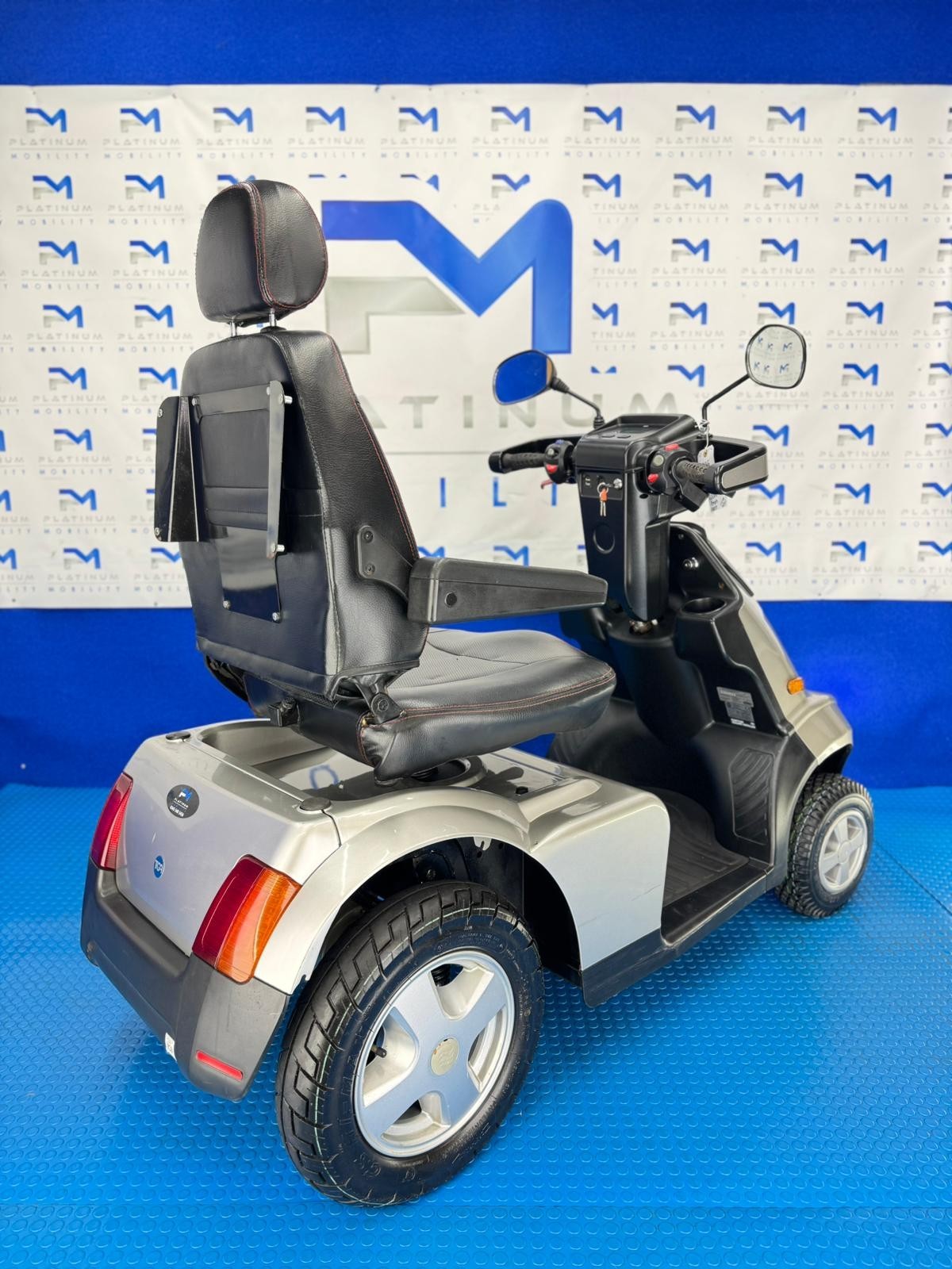 TGA Breeze S4 8MPH All Terrain Mobility Scooter Road Stunning Condition  1946