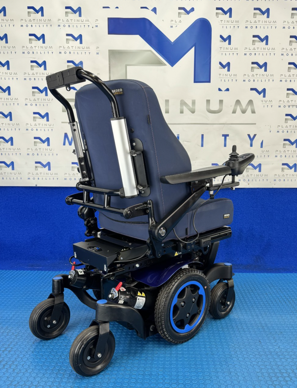 Sunrise Quickie Q300 Mini – 4mph Rise and Tilt Electric Wheelchair 1672