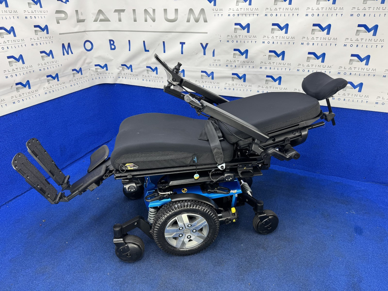 Quantum Q6 Edge 2.0 i-Level Powerchair – 6mph Electric Wheelchair 1581