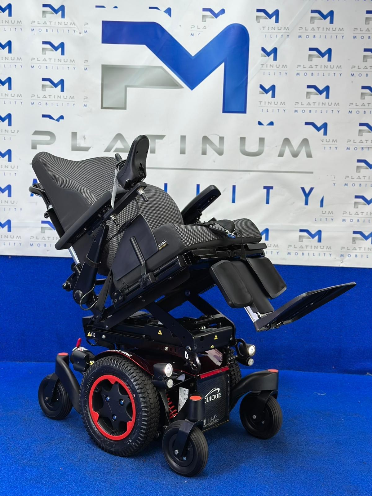 Quickie Q300 Mini Powerchair – 6mph Riser Electric Wheelchair by Sunrise (1631)