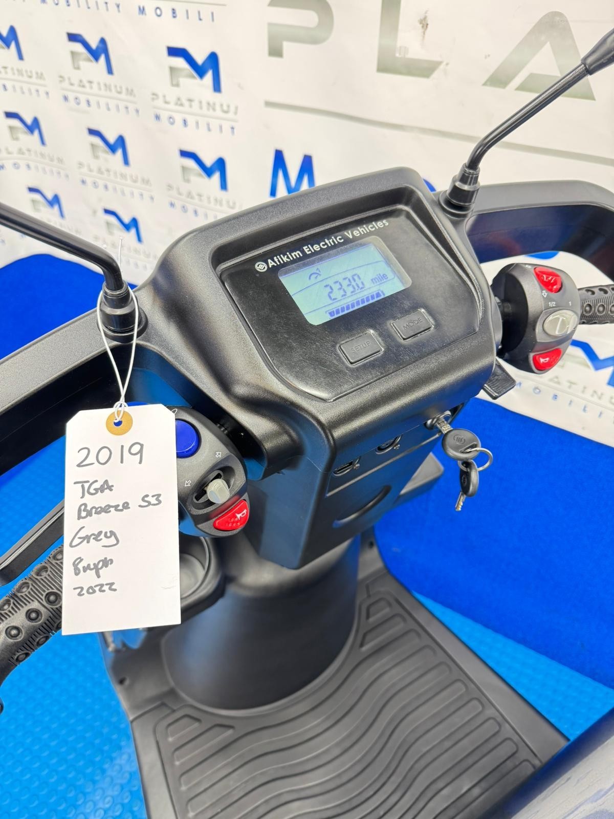 2022 TGA Breeze S3 8MPH LARGE Mobility Scooter All Terrain *2019