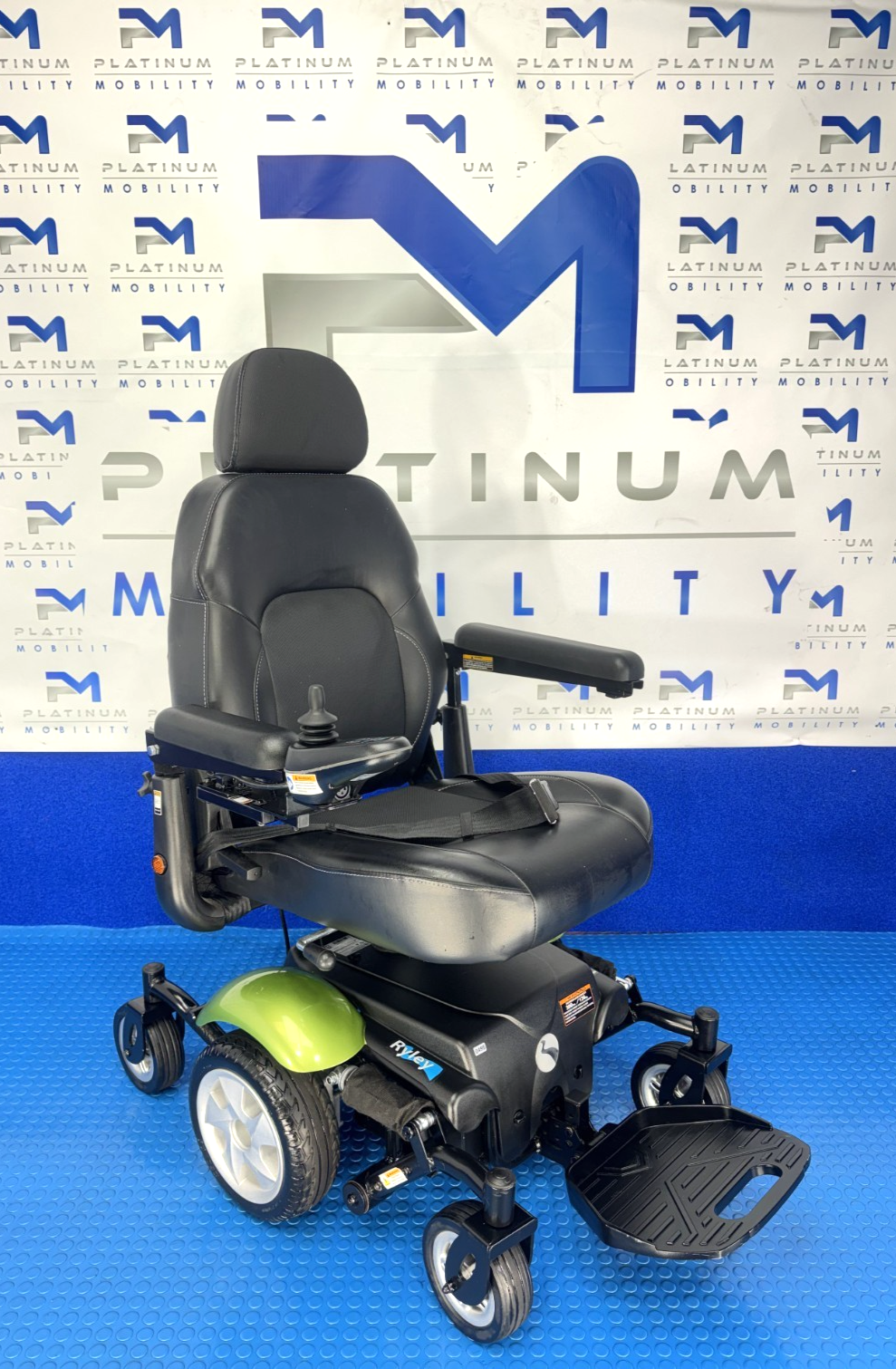 Rascal Ryley P327 MINI 4MPH NEW BATTERIES SOLID TYRES WHEELCHAIR POWERCHAIR 2936