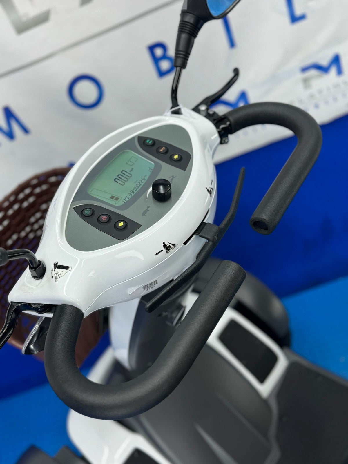 Eden Galaxy Roadmaster Plus Mobility Scooter 8MPH Road Legal Free Delivery 2160