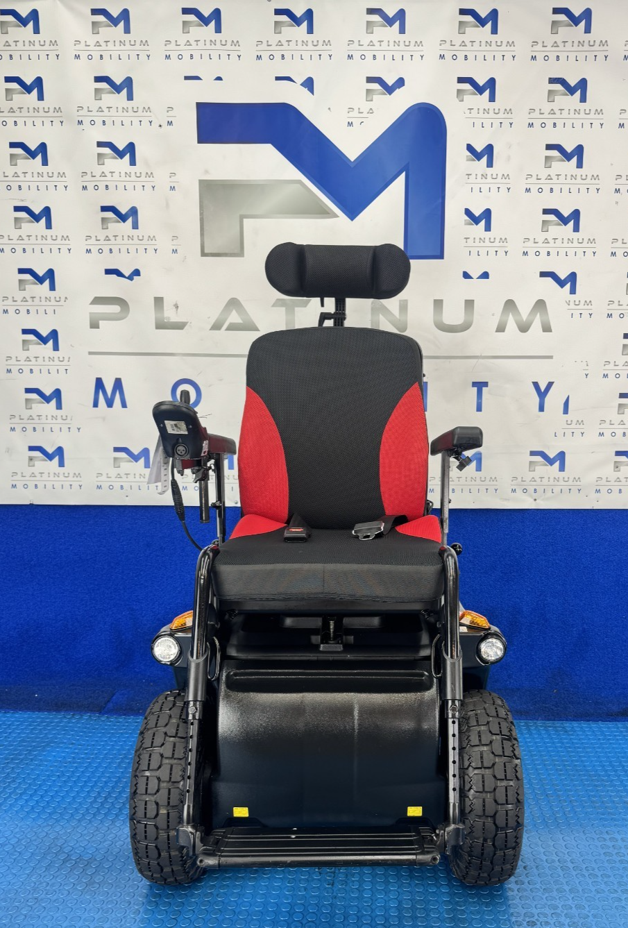 Meyra Optimus RS 2 Rear Wheel Drive 8Mph New Batteries Solid tyres 2640