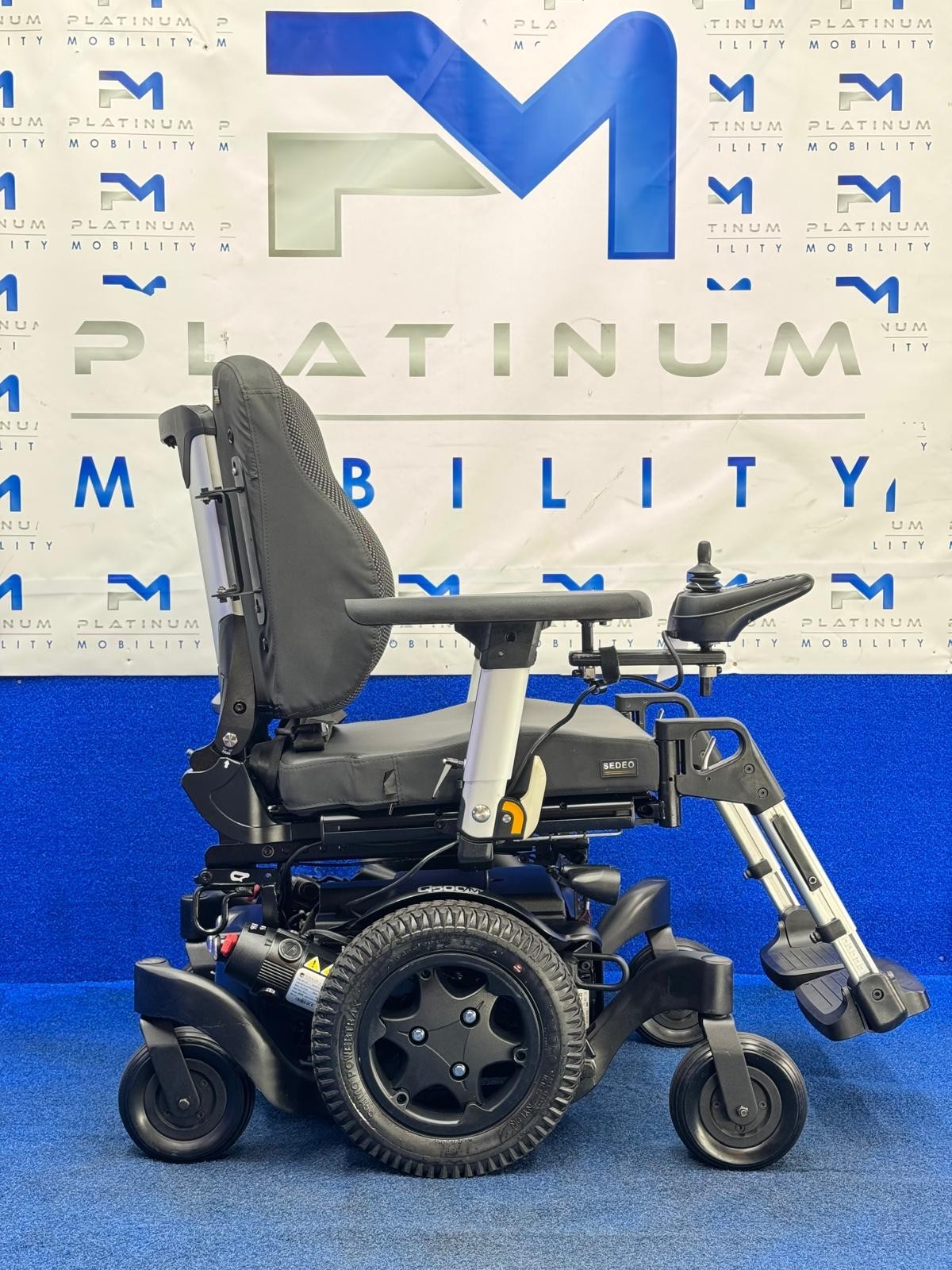 Quickie Q500 M Powerchair – 6mph Riser Electric Wheelchair by Sunrise 1590