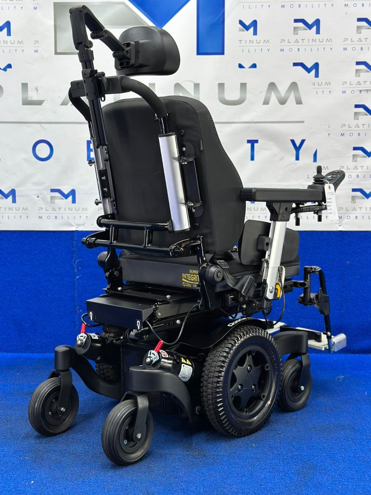 Quickie Q300M Mini Powerchair 4 mph Riser Electric Wheelchair by Sunrise (1706)