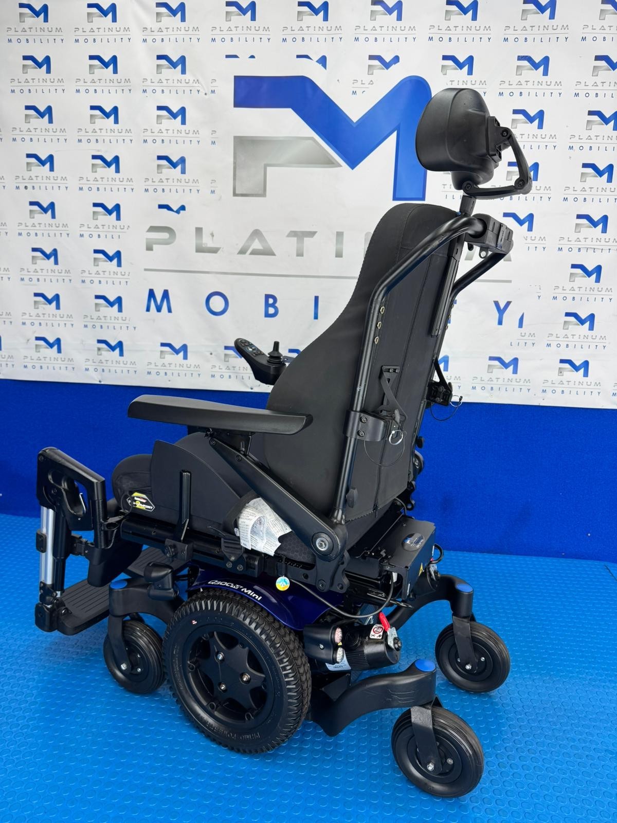 Sunrise Quickie Q300 M Powerchair – 6 mph Riser Electric Wheelchair  1961