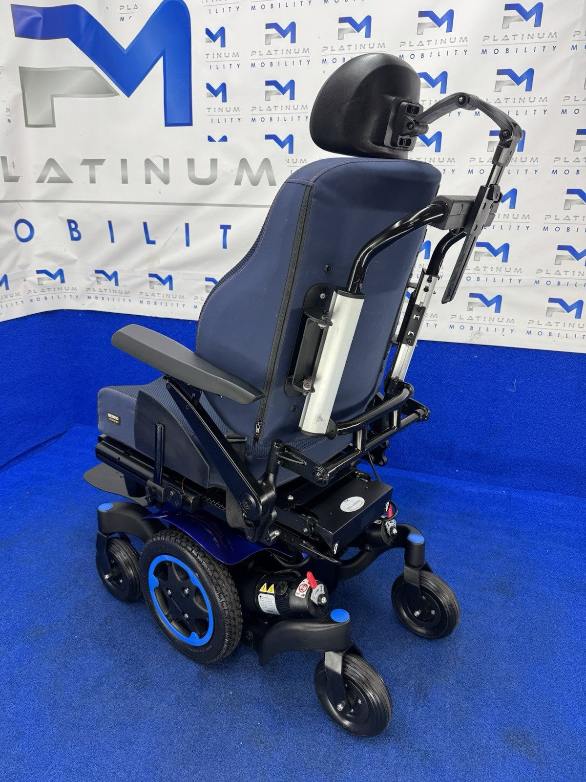 Quickie Q300 M Mini Powerchair 4 mph Riser Electric Wheelchair by Sunrise (1374)