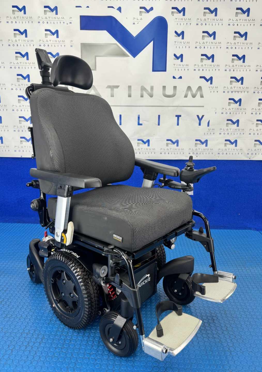 Sunrise Quickie Q300M Mini Powerchair 6 mph Tilt Electric Wheelchair 2319