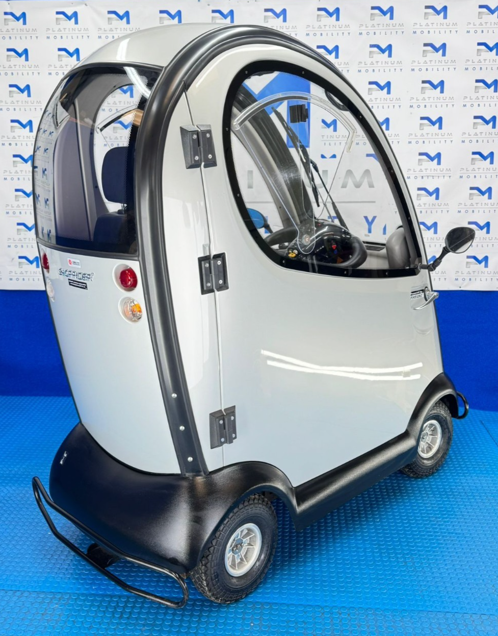 Shoprider Traveso All Weather Cabincar Mobility Scooter 8mph REF 2294