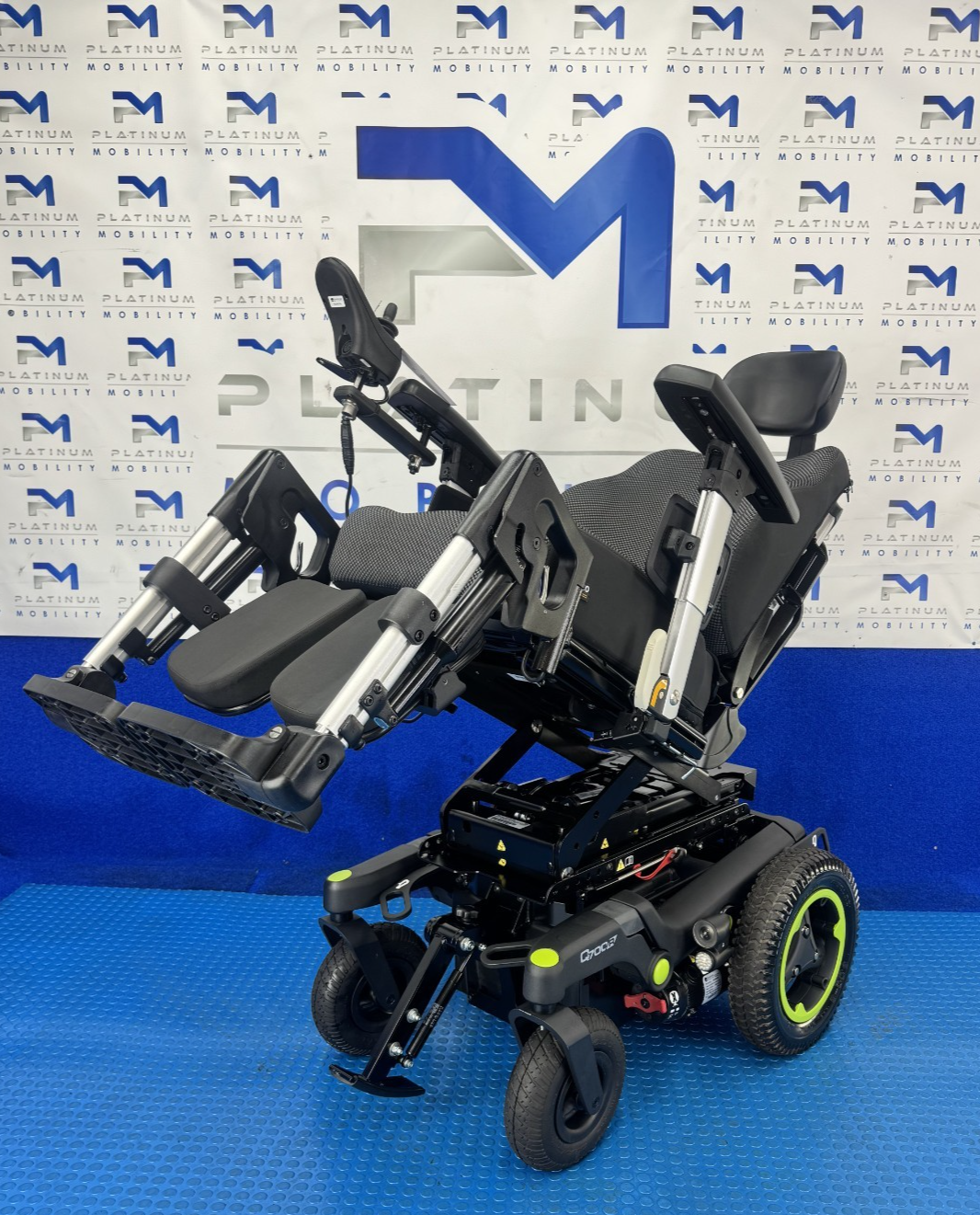 Sunrise Q700R Electric Powerchair Rise, Tilt, Recline, Electric Legs 6mph 2496