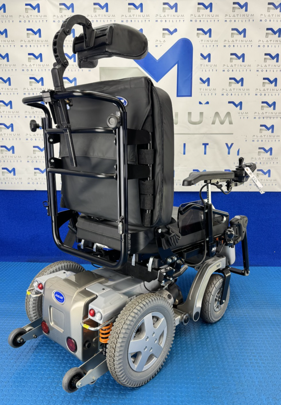Invacare Storm 4 Max Heavy Duty Powerchair 6 mph New Batteries  2773