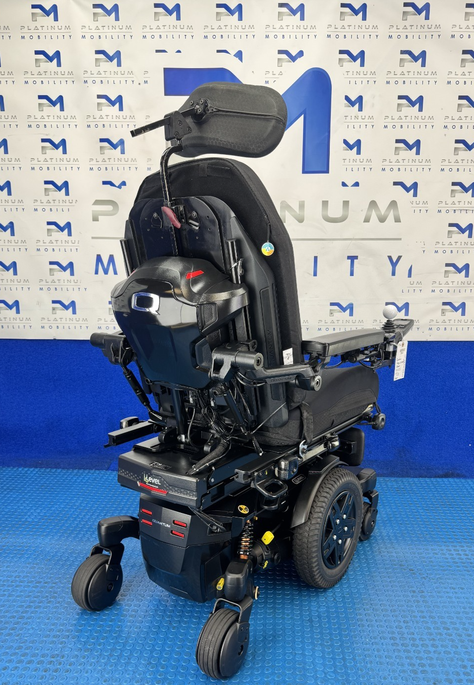 2025 PRIDE QUANTUM EDGE 3 STRETTO 6 MPH ELECTRIC MOBILITY POWERCHAIR 2550