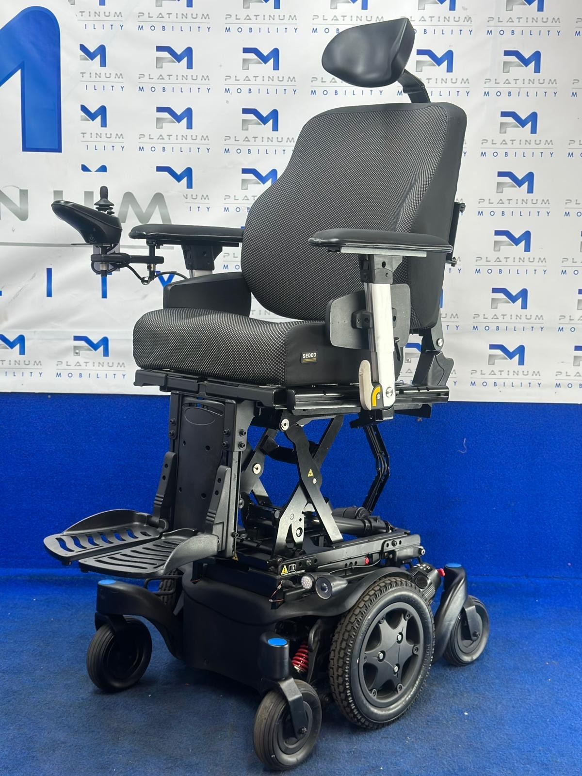 Quickie Q500 M Powerchair – 6mph Riser Electric Wheelchair by Sunrise (1257)