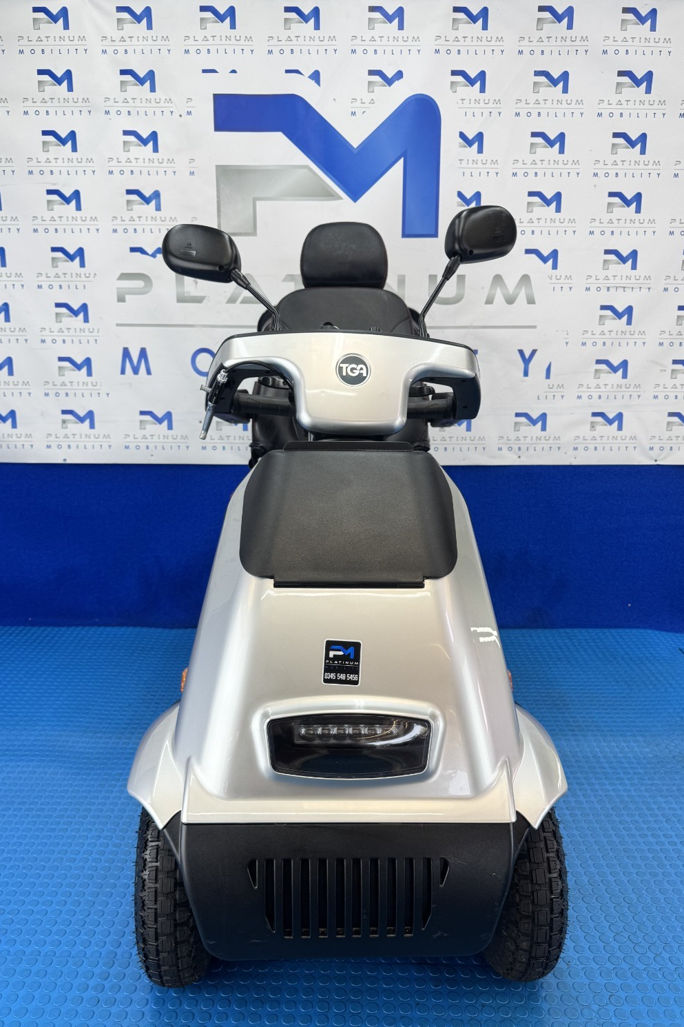 TGA Breeze C Midi 8MPH All Terrain Mobility Scooter Road Stunning Condition 2342