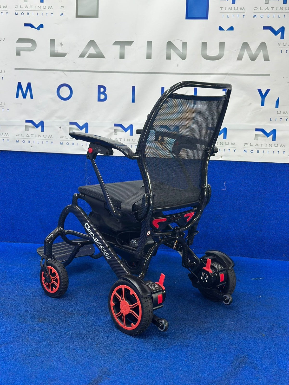 QUICKIE Q50 R LIGHTWEIGHT CARBON FIBRE ELECTRIC POWERCHAIR FOLDING 4MPH