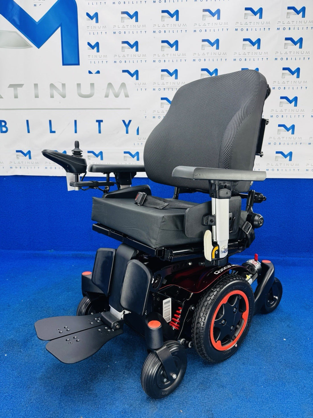QUICKIE Q300 M MINI 4 MPH ELECTRIC MOBILITY POWERCHAIR ELECTRIC WHEELCHAIR 1177
