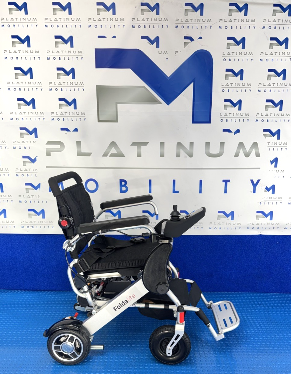 Motion Foldalite Folding Wheelchair 4Mph New Open Box 2723