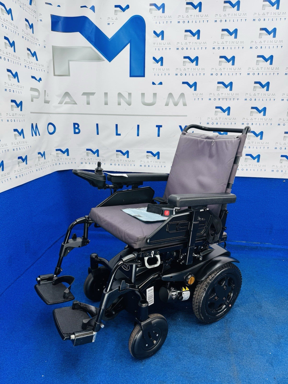 SUNRISE Quickie Q100R 4 MPH Mobility SMALL Electric Wheelchair Powerchair 1085