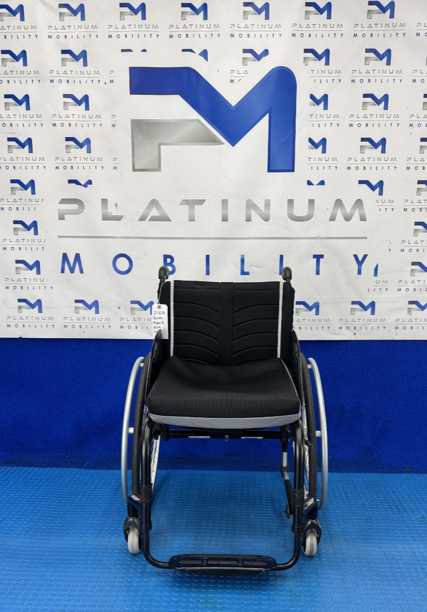 Sunrise Quickie Argon 2 Manual Active Wheelchair Stunning (17 INCH) *2169